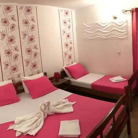 Miron Apart&Rooms Rafailovici Exterior photo