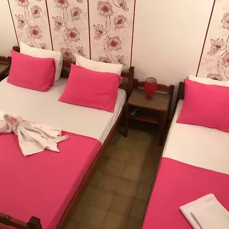 Miron Apart&Rooms Rafailovici Exterior photo